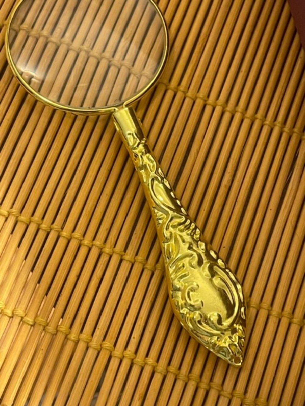 Ornate Decorative Magnifying Glass Vintage Style Gold Tone Desk Library Decor